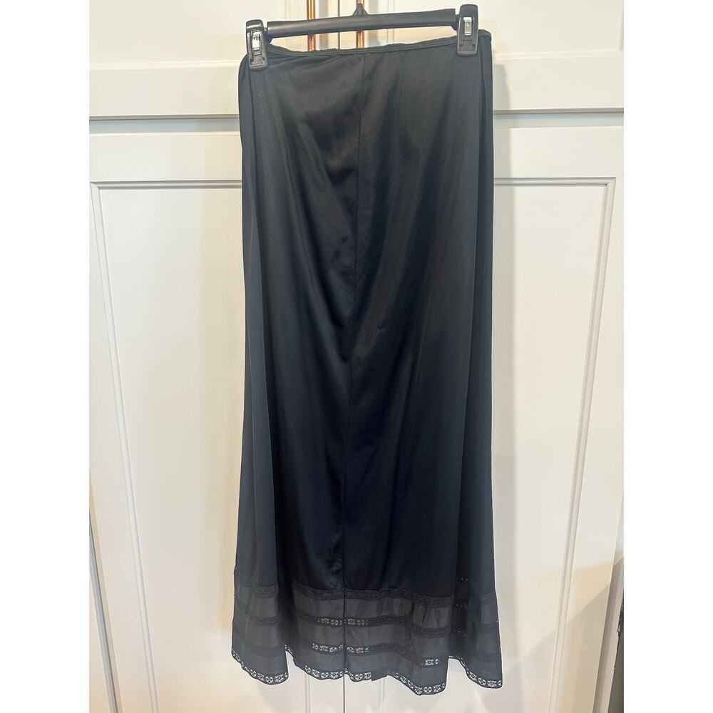 Vintage Gossard Artemis Black nylon lace slip made in USA medium